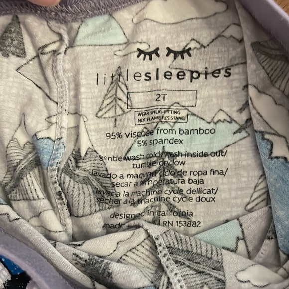 Little sleepies 2T mountains hard to find print - Picture 4 of 6